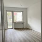 Kinder- oder Arbeitszimmer mit Terrassenzugang